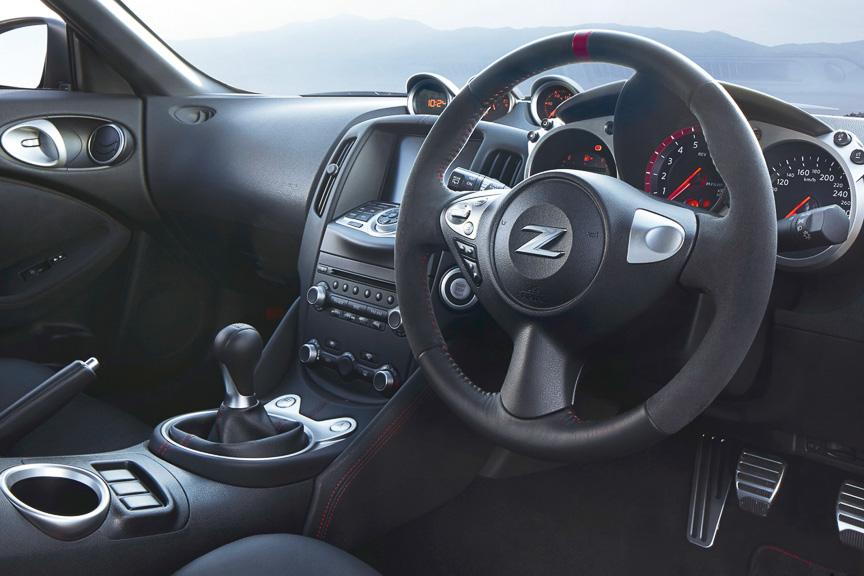 New Nissan Fairlady Z Nismo photo: Cockpit view