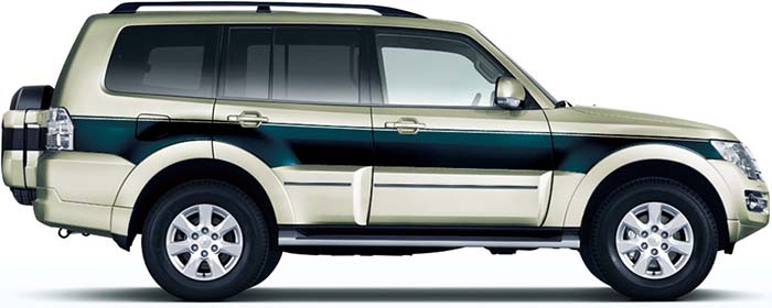 New Mitsubishi Pajero Left Hand Drive body color: Cool Silver Metallic Eiger Gray Metallic