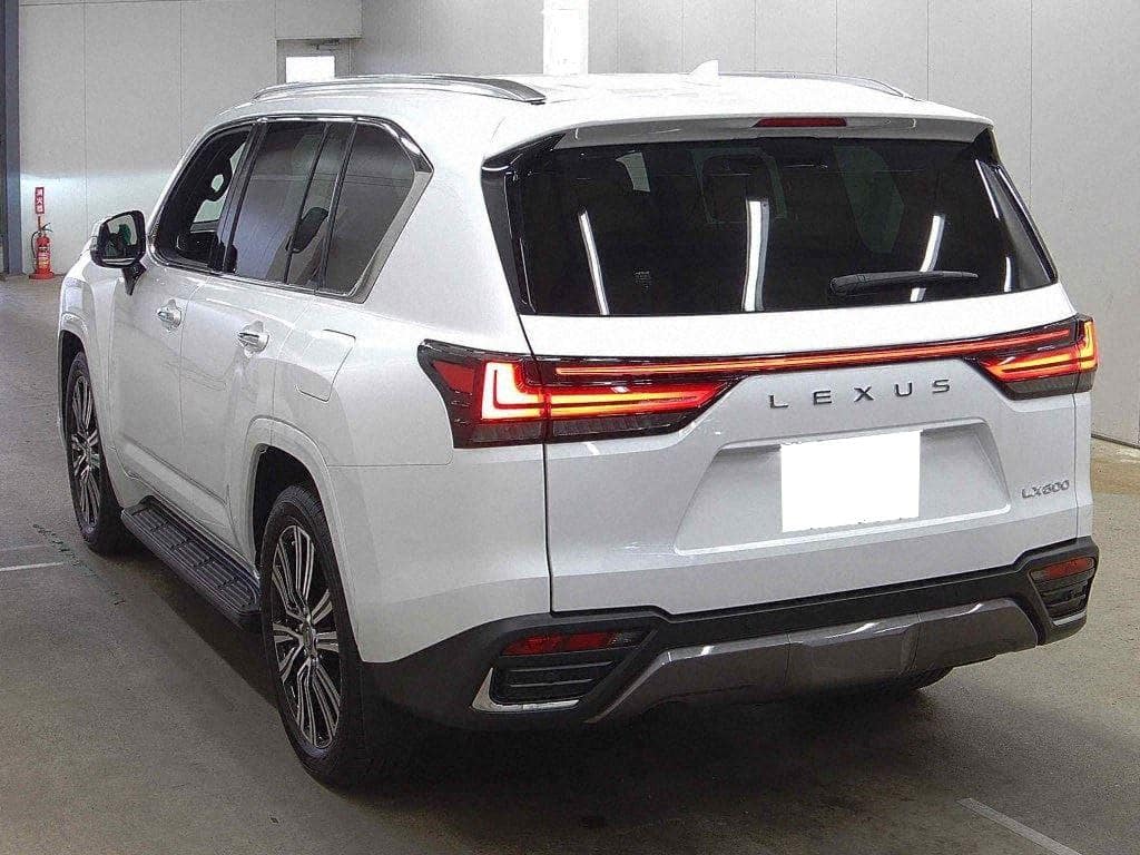 Lexus LX600, Sonic Quartz color and White interior picture: Back view image