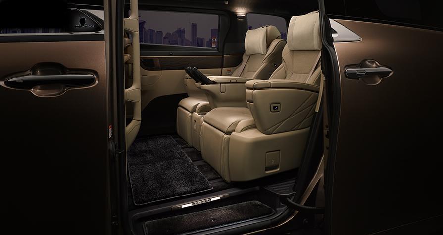 New Toyota Alphard Executive Lounge photo: Seat view image (Beige)