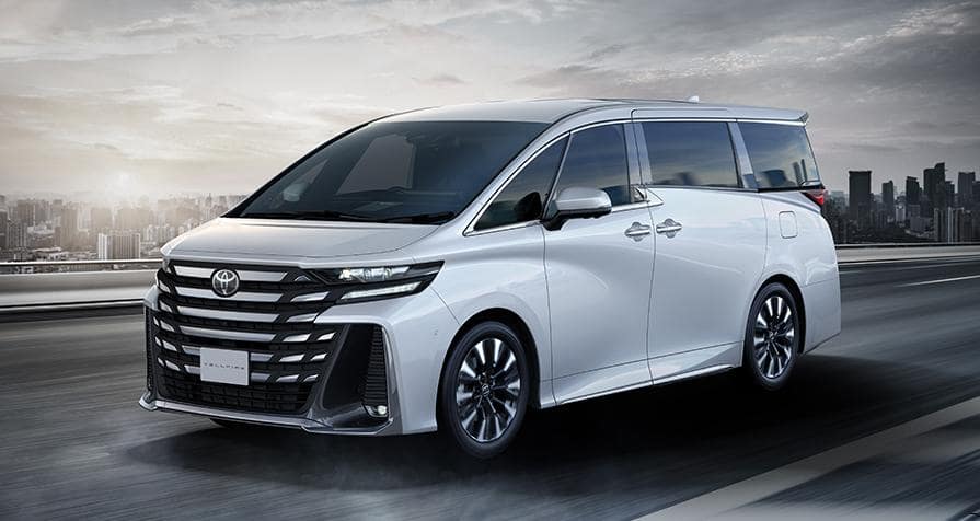 New Toyota Vellfire Executive Lounge photo: Front view image