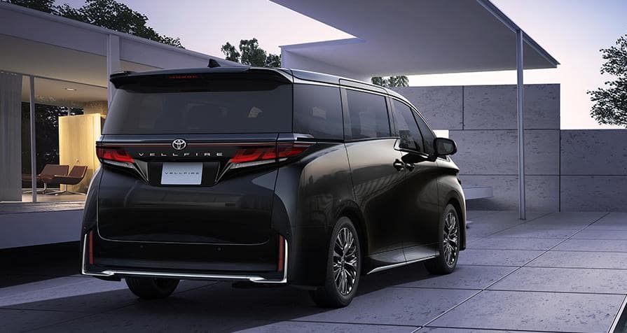 New Toyota Vellfire Executive Lounge photo: Back view image