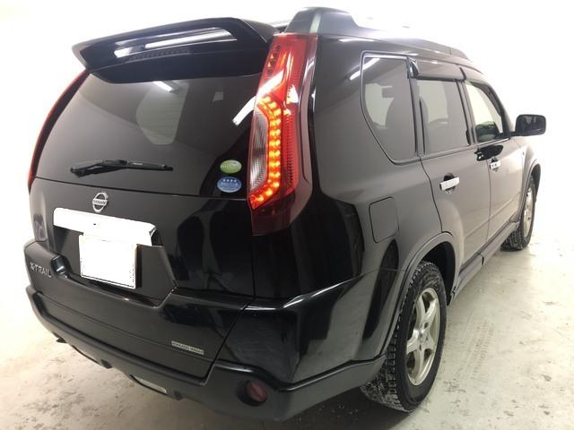 Used Nissan X-Trail 2012 Model Black color photo:  Back view image