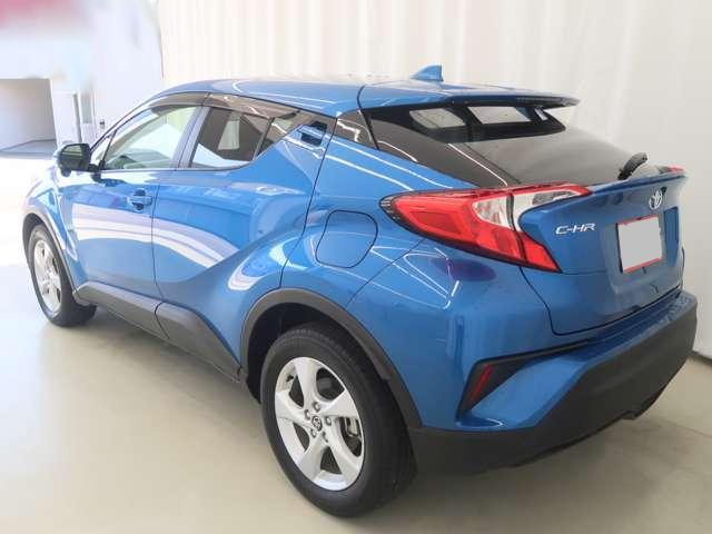 Used Toyota CHR 2017 Model Blue color photo: Back view