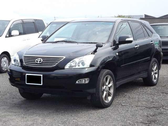 Used Toyota Harrier 2008 model Black color photo: Front view