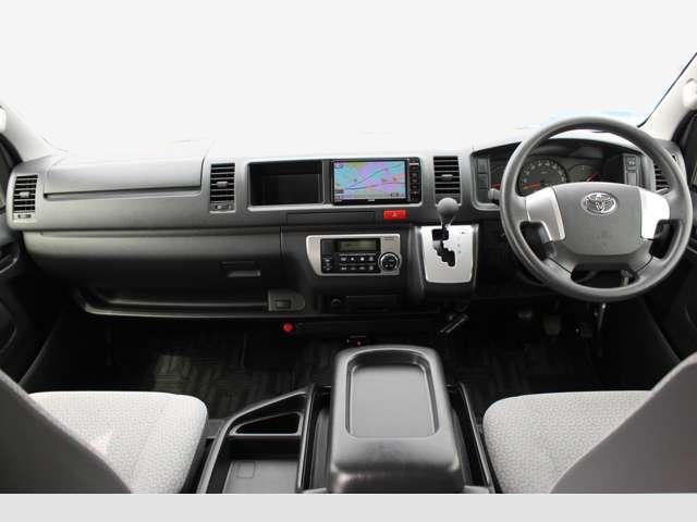 Used Toyota Hiace Commuter 2015 Model Silver color: Cockpit photo