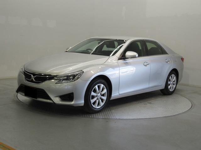 Used Toyota Mark X Silver body color 2014 model photo: Front view