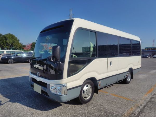 Stock No. BT1040 Used Toyota Coaster Bus 2020 Model photo: Front view image (front picture)